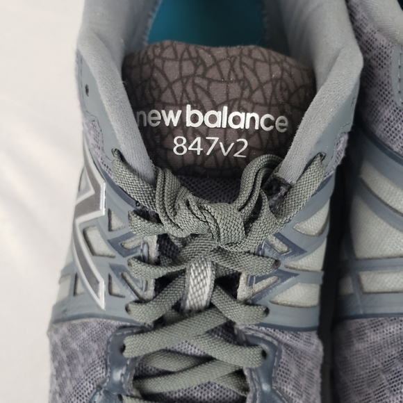 New Balance 847v2 Gray Leather Athletic Running Shoes Sz 8.5 - Picture 4 of 8